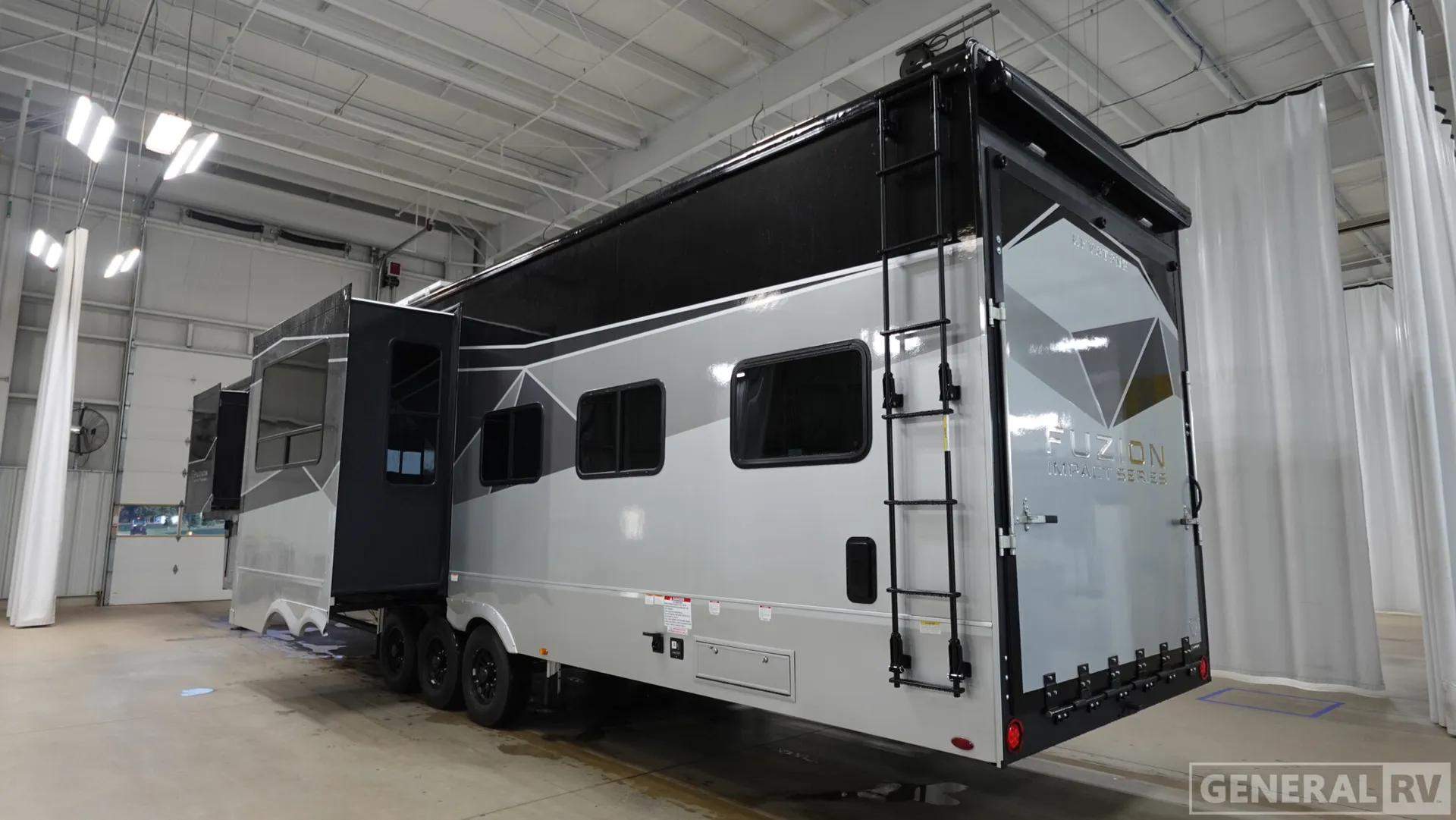 2026 Keystone Fuzion Impact Series 418 - Photo 4
