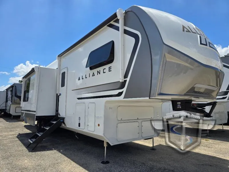 2027 Alliance RV Paradigm 395DS - Photo 3