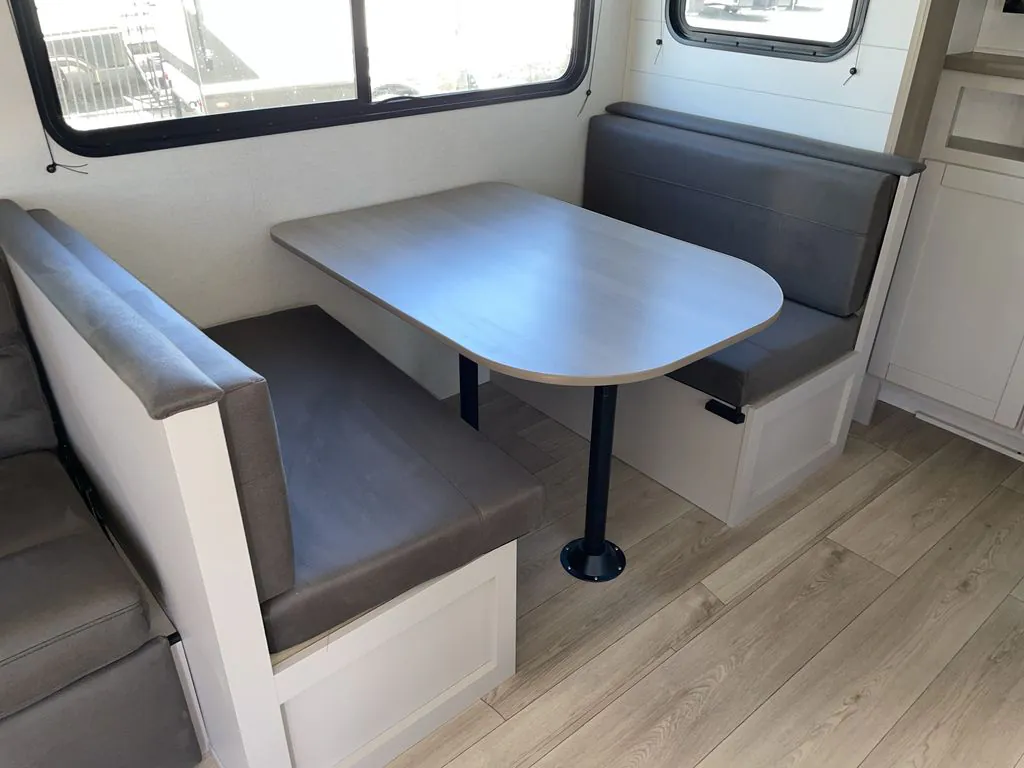 2027 Jayco Jay Flight SLX 262RLSW, Photos photo 5