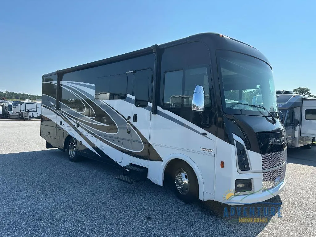 2023 Winnebago Sunstar 29V - Photo 3