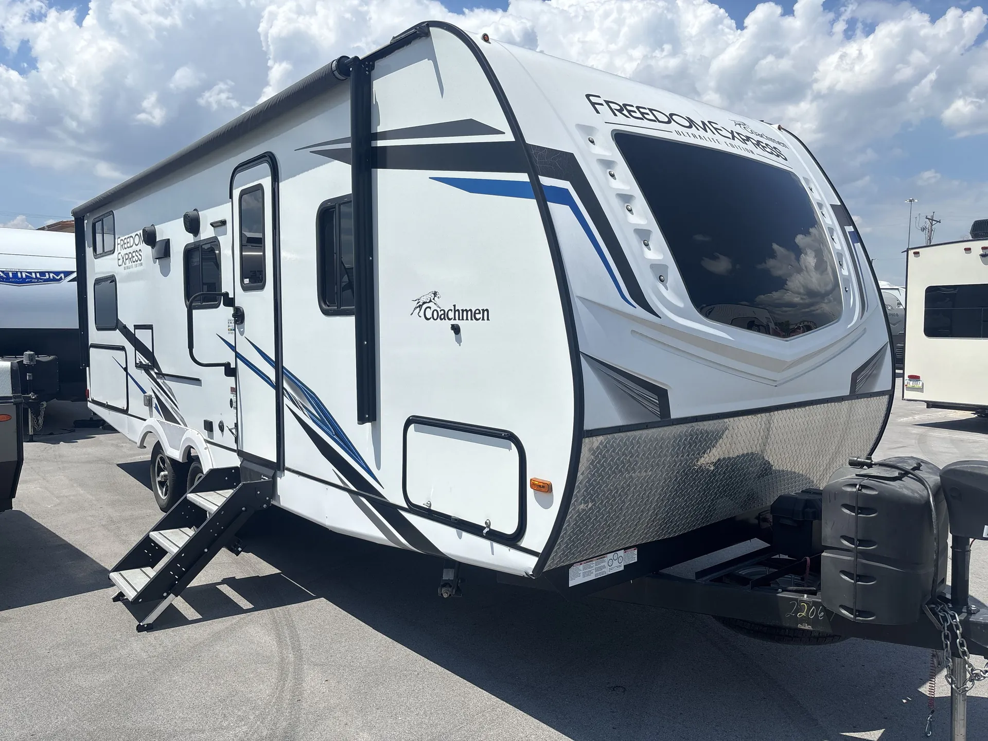 2022 Coachmen Freedom Express 257BHS - Main photo