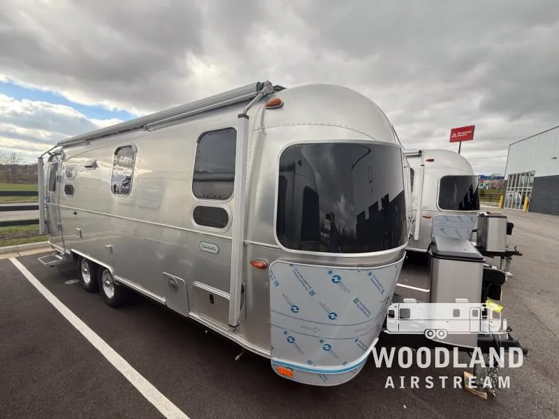 2026 Airstream Globetrotter 25FB - Photo 2