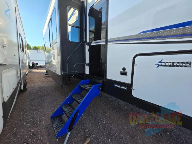 2026 Forest River Vengeance Rogue Armored 391T145 - Photo 3