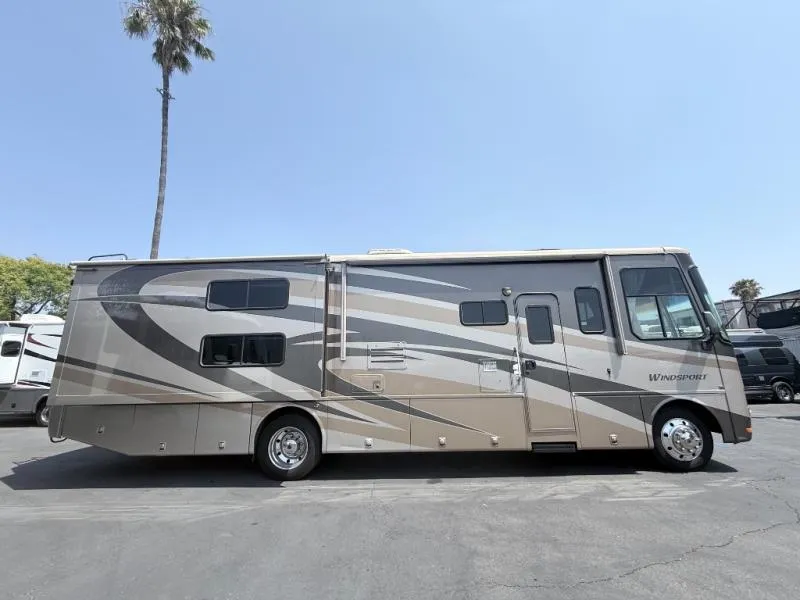 2009 Four Winds RV Windsport 34B - Photo 2