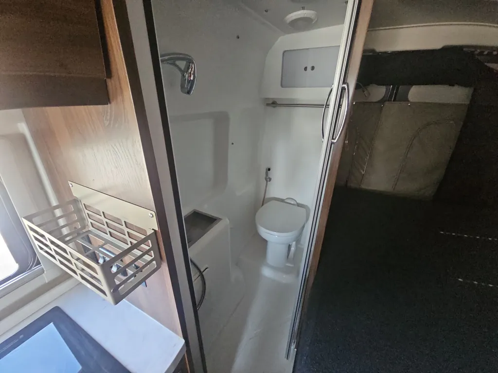 2022 Winnebago Travato 59G, Photos photo 7