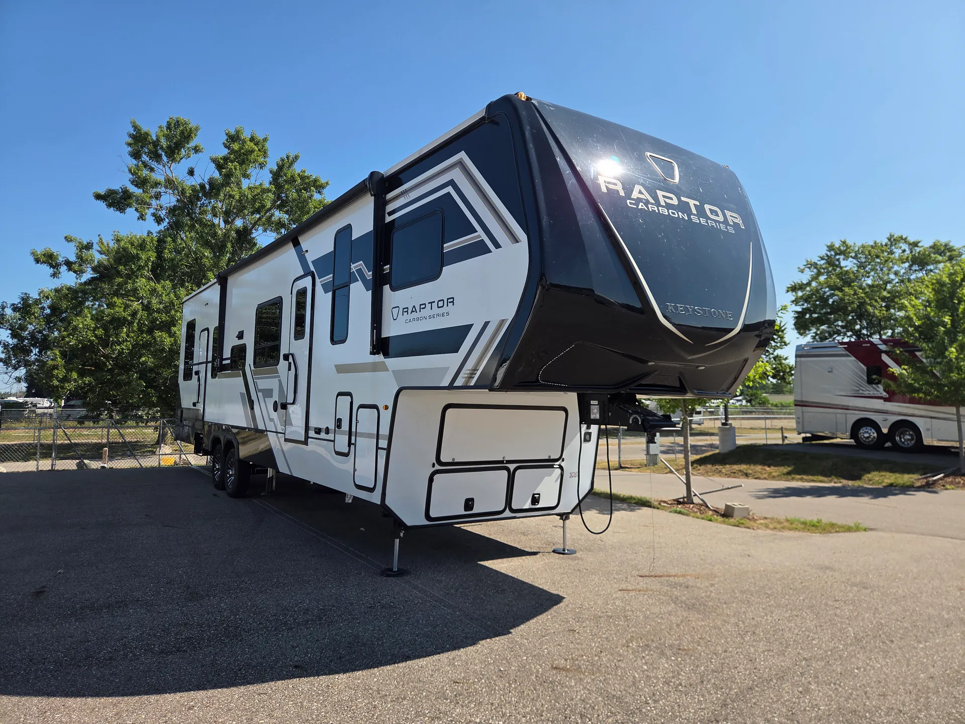 2026 Keystone Carbon 360 - Photo 2