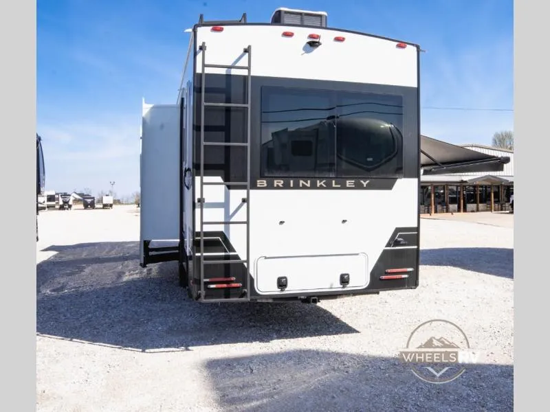 2026 Brinkley Model Z 3515 - Photo 4