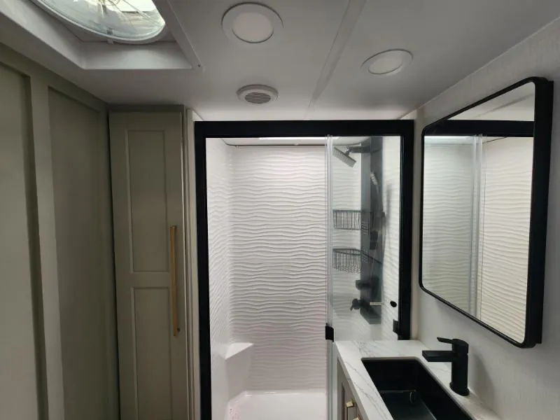 2026 Brinkley Model G 3970, Photos photo 24