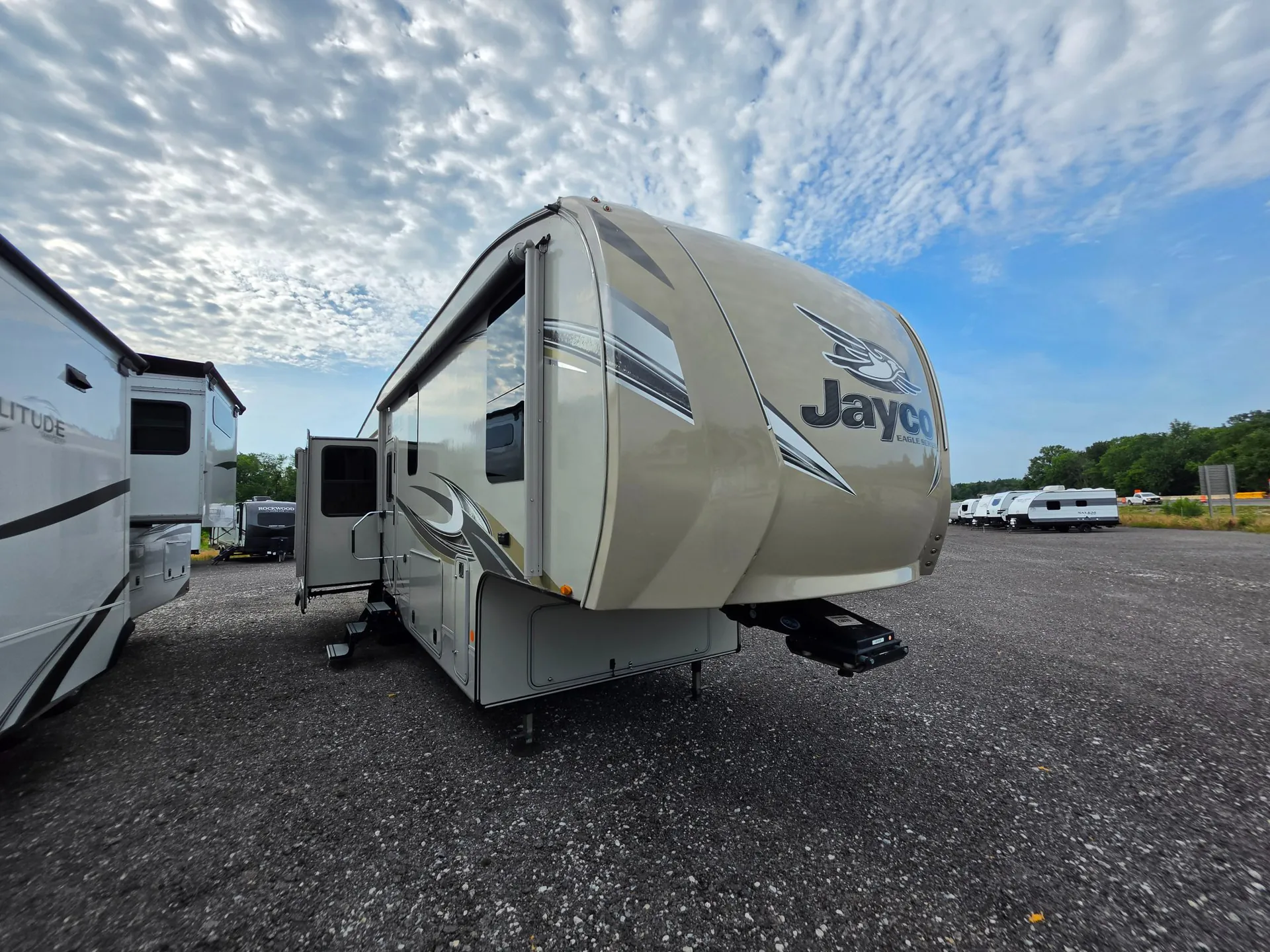 2018 Jayco Eagle 321RSTS - Photo 2