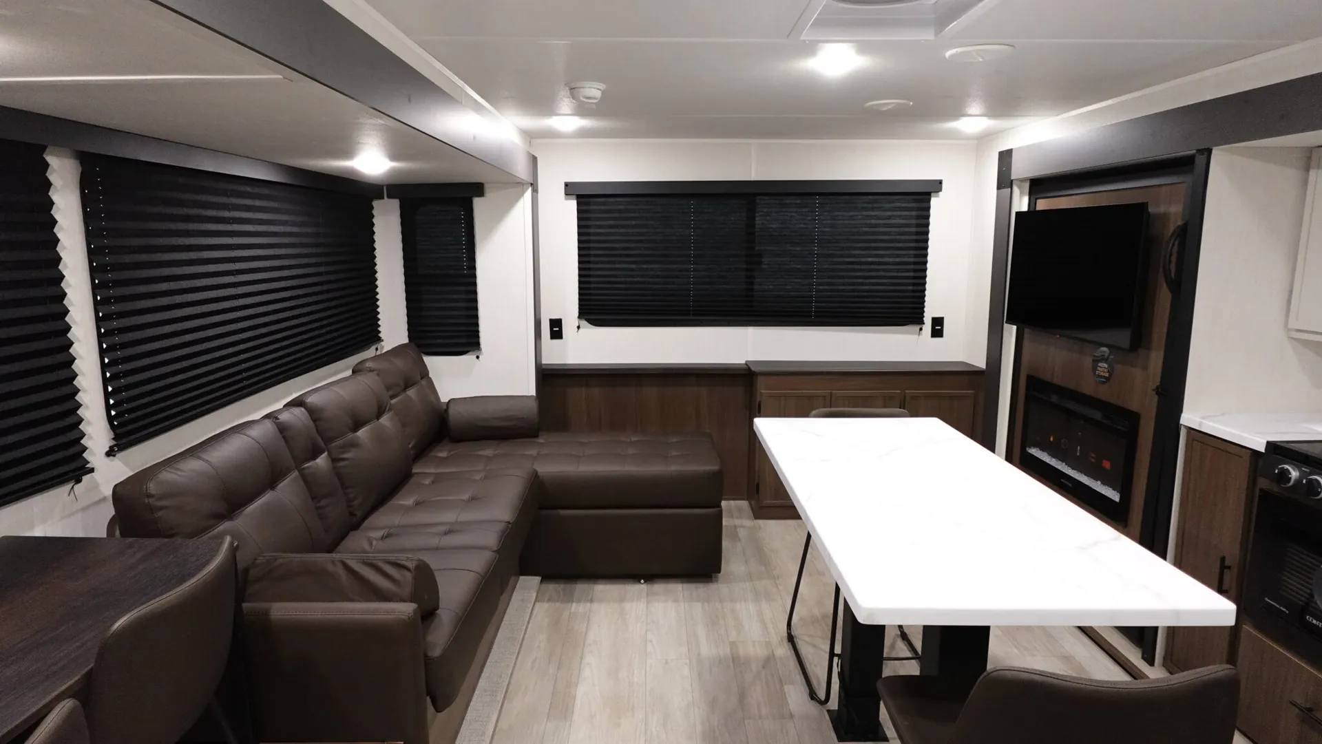 2026 Prime Time RV Avenger 27REI - Photo 3