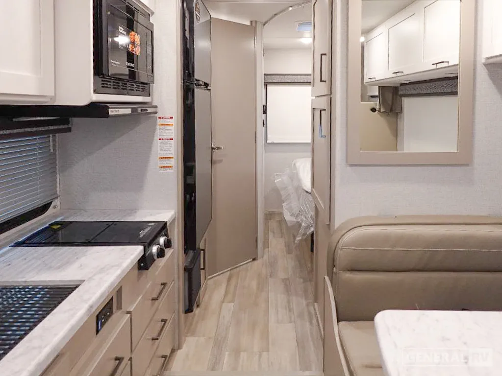 2026 Thor Motor Coach Pasadena SE SZ22 - Photo 3