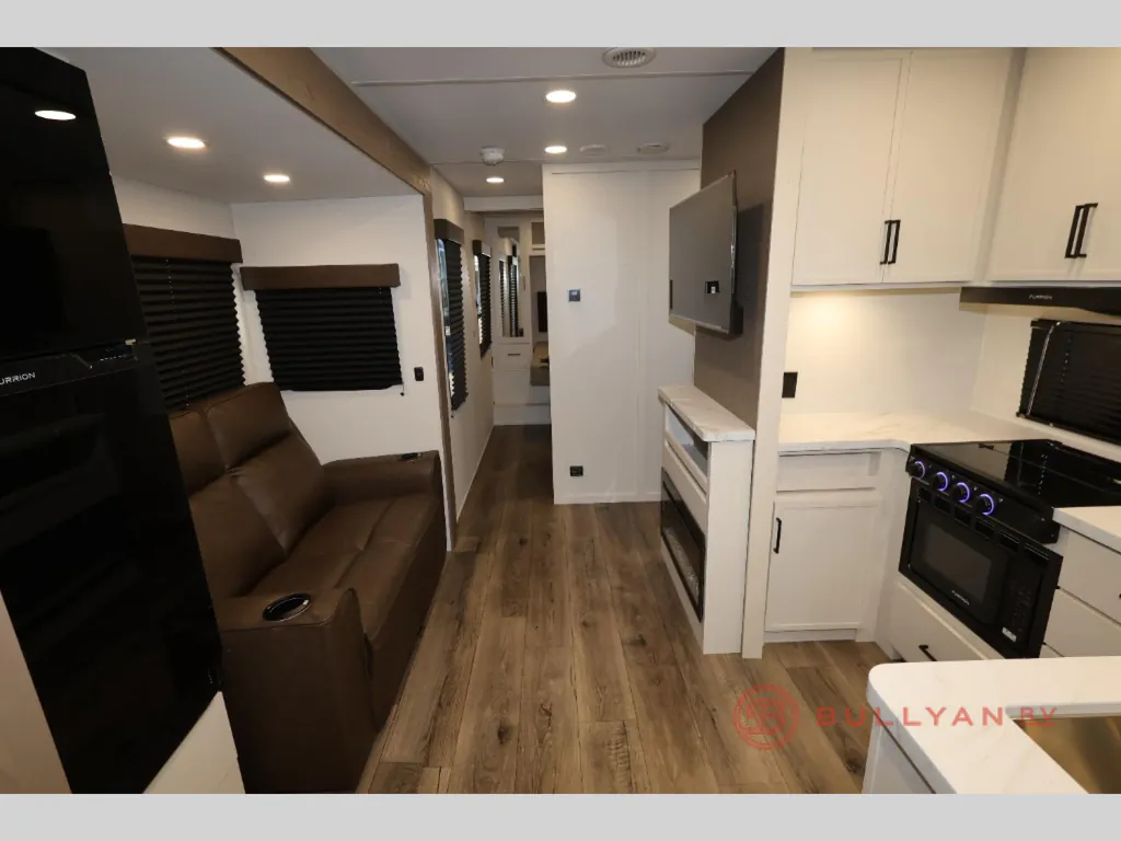 2027 Grand Design Momentum MAV 30MAV, Photos photo 2