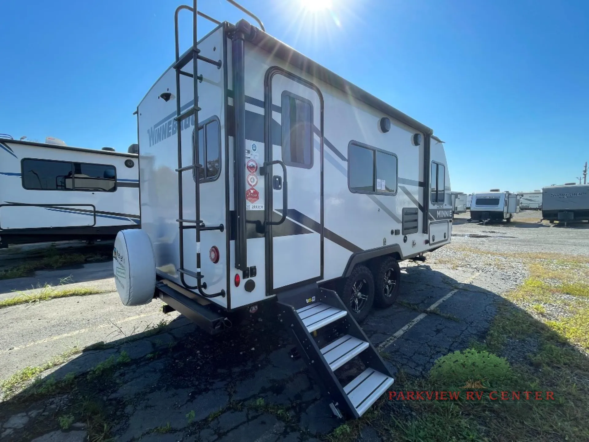 2024 Winnebago Micro Minnie 1821FB - Photo 4