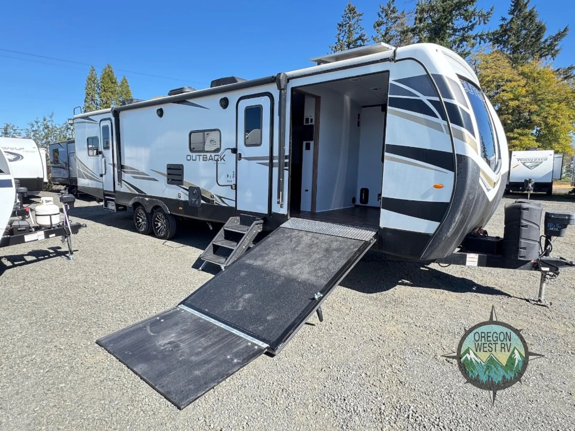 2023 Keystone Outback 342CG - Photo 2