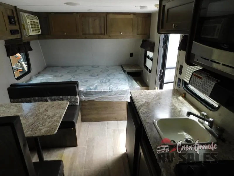 2019 Dutchmen RV Aspen Trail LE 1700BH - Photo 4