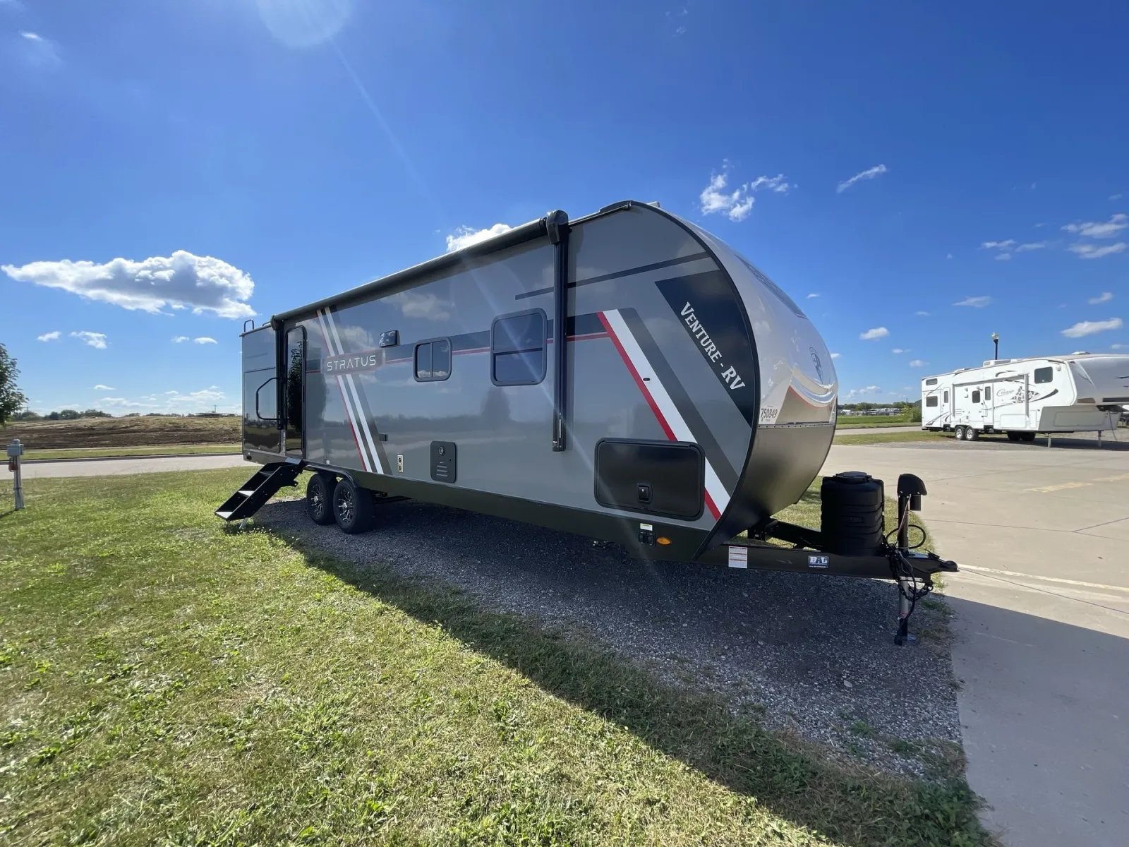 2027 Venture RV STRATUS 261VRB - Photo 2
