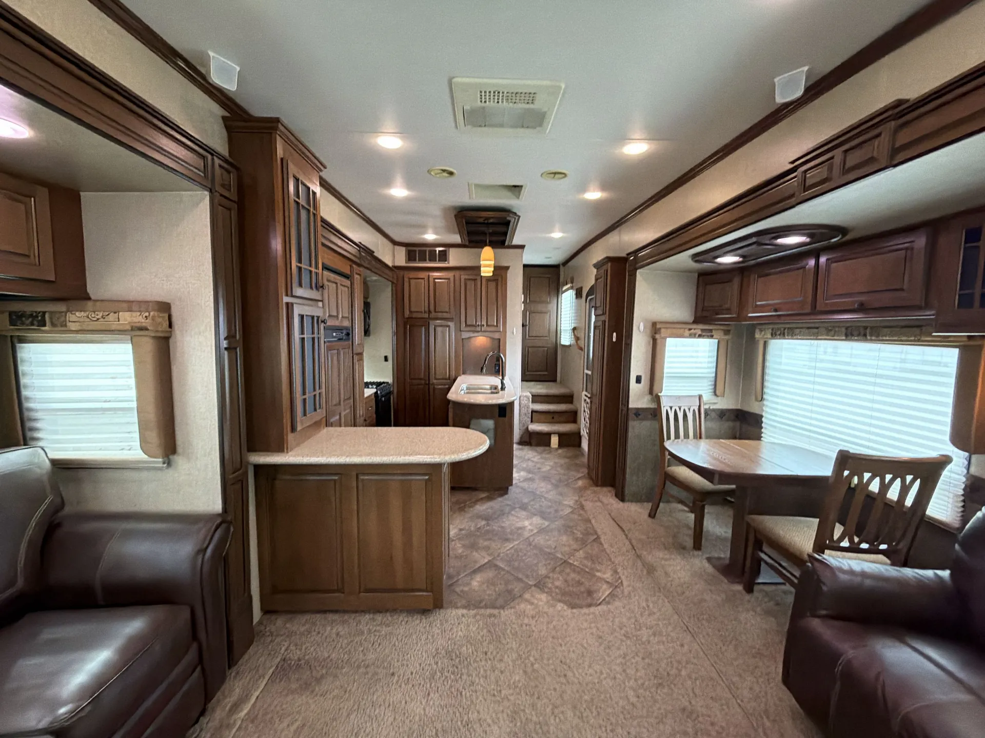 2014 Heartland Bighorn 3610RE — living area main
