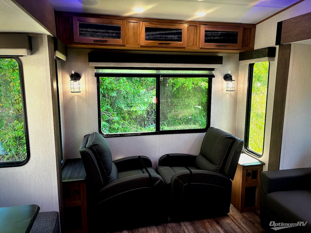 2024 Forest River Cherokee Arctic Wolf 261RK — Photo 6