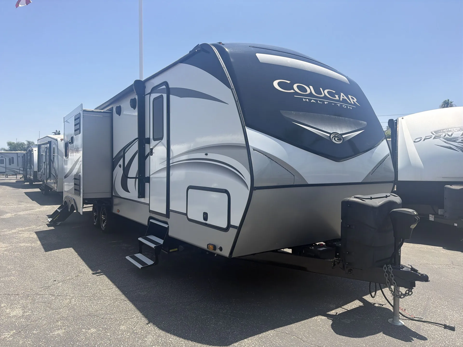 2022 Keystone Cougar Half-Ton 31BHKWE dealer photo 1 from Camping World