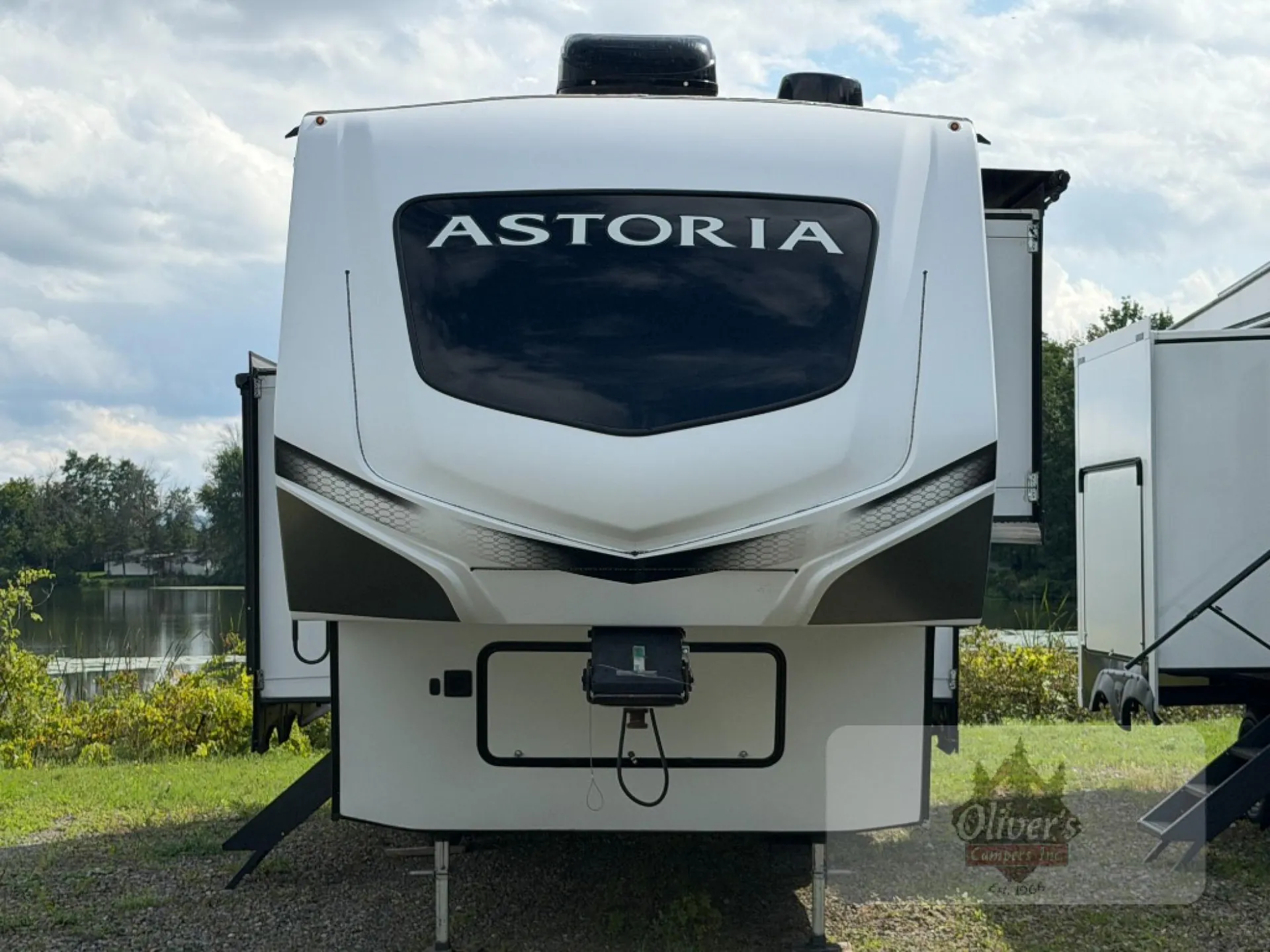 2022 Dutchmen Astoria 2993RLF - Photo 3
