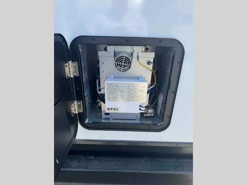 2027 KZ Connect SE 241BHKSE - Photo 3