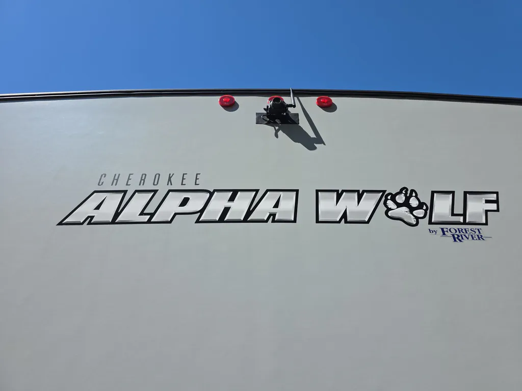 2022 Forest River Cherokee Alpha Wolf 26RB-L, Photos photo 12