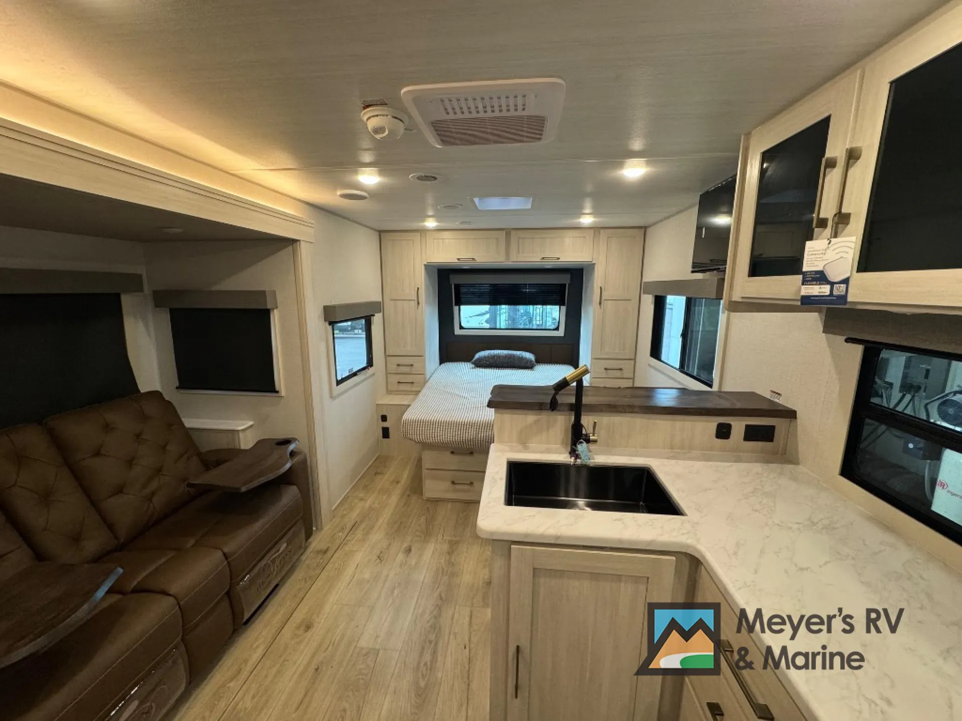 2026 Forest River Surveyor Legend 202RBLE — Photo 5