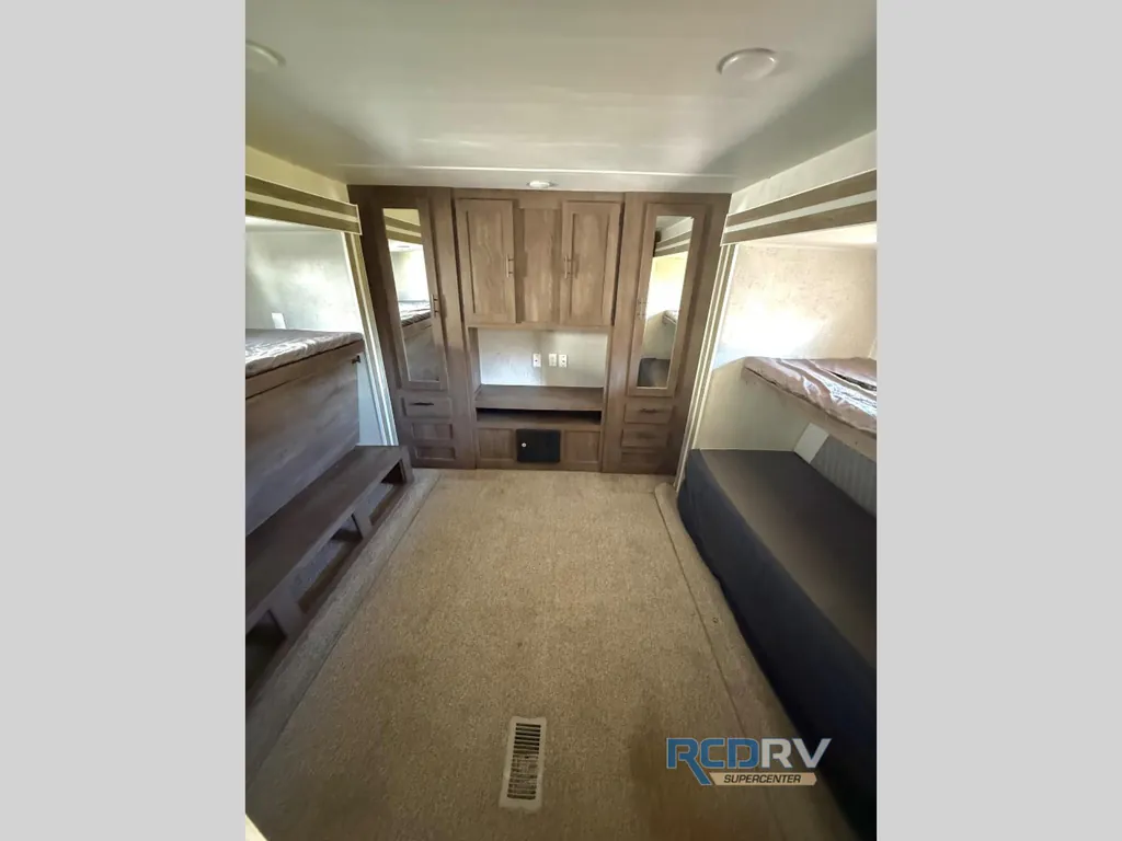 2021 Forest River Wildwood 31KQBTS, Photos photo 24