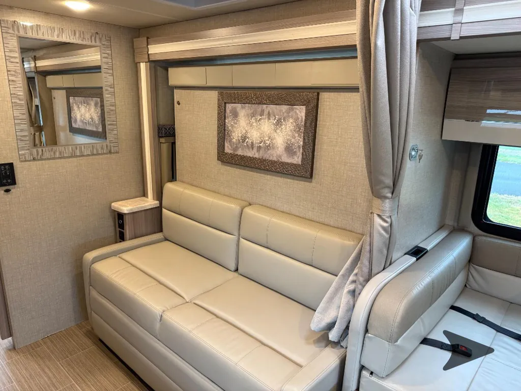 2022 Thor Motor Coach Tiburon 24FB, Photos photo 16