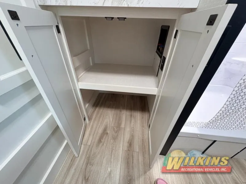 2026 Venture RV Stratus 261VRB - Photo 4