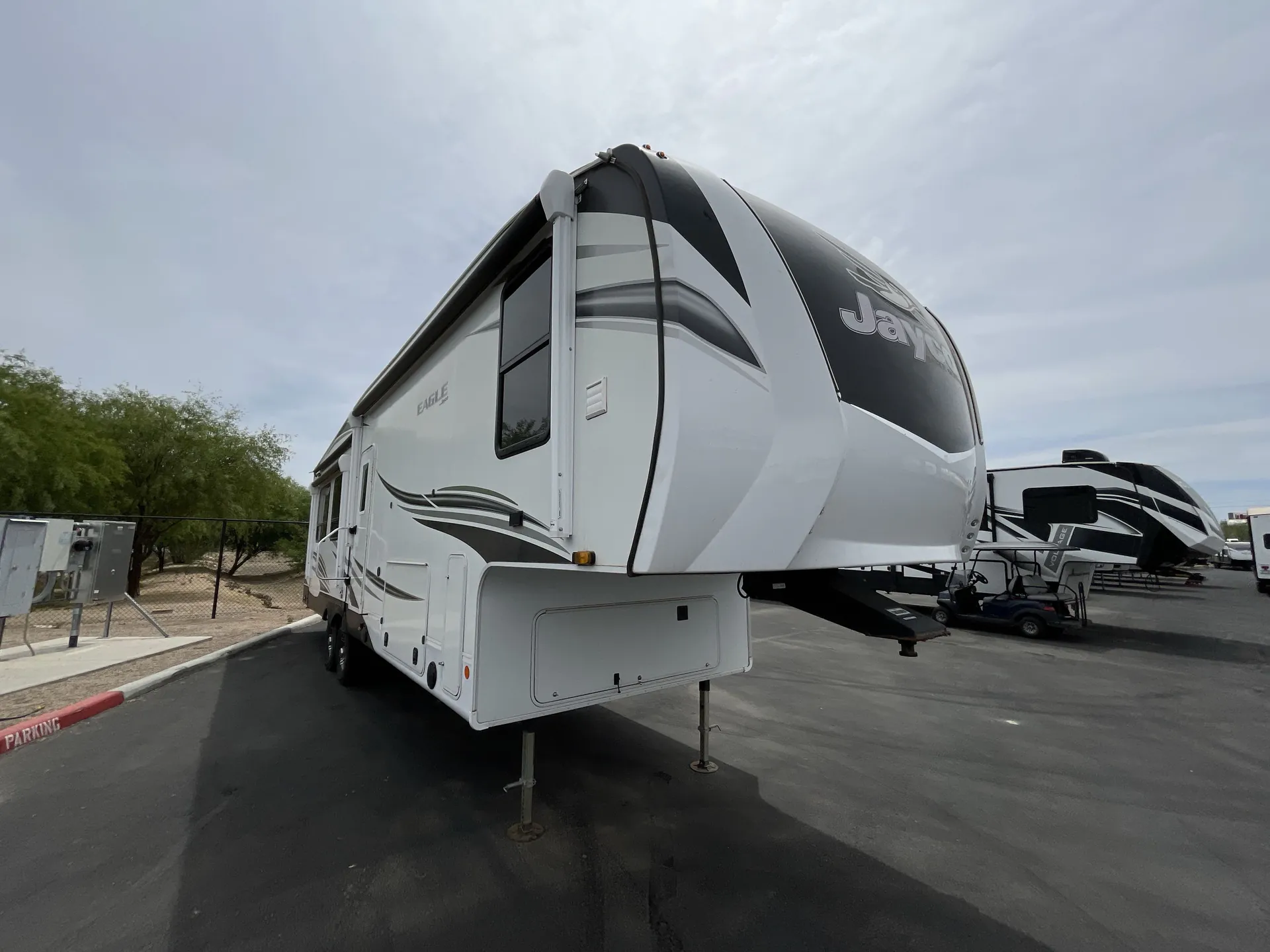 2021 Jayco Eagle 357MDOK - Photo 2