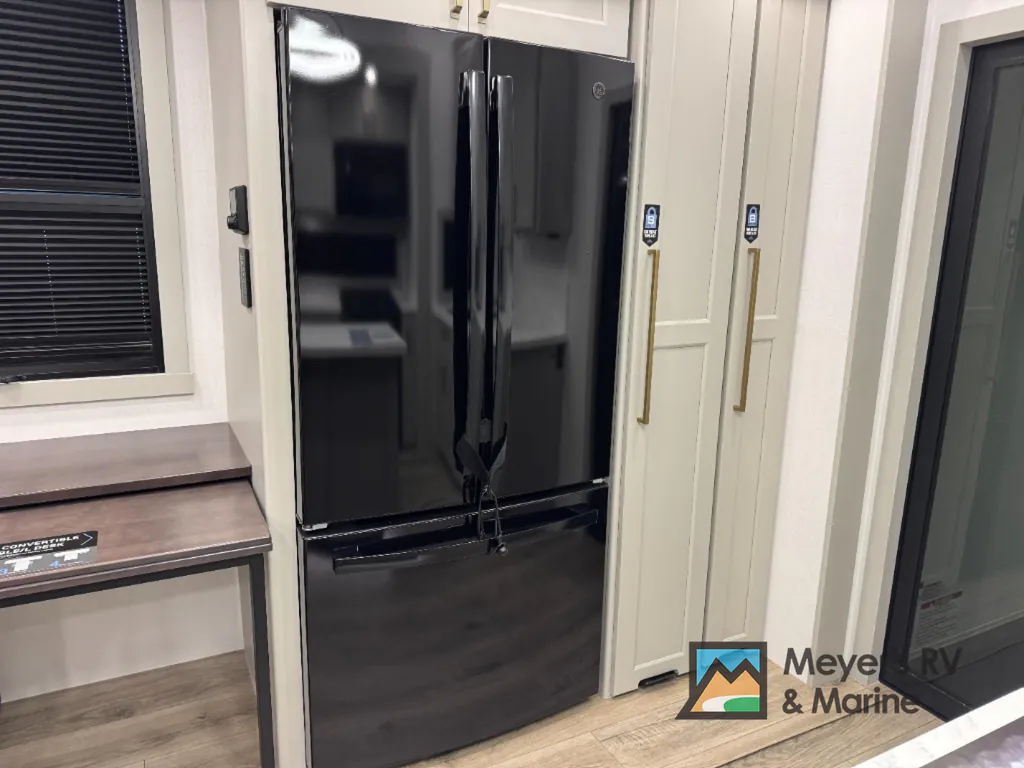 2026 Brinkley Model G 3970, Photos photo 9
