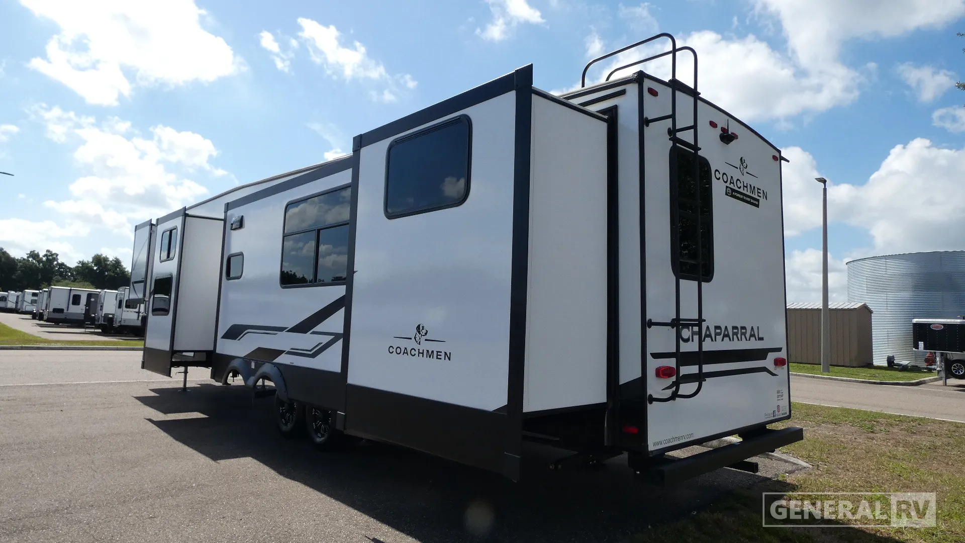 2025 Coachmen Chaparral 373MBRB - Photo 4