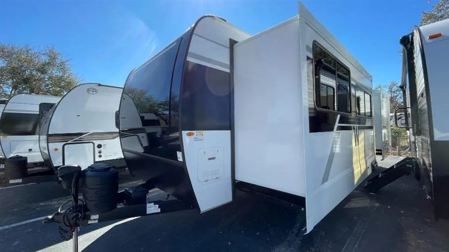 2026 Winnebago Thrive 26FKD - Photo 4