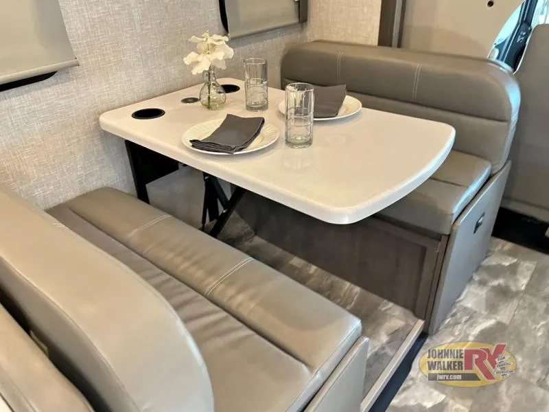 2023 Thor Motor Coach Quantum WS31 - Photo 3