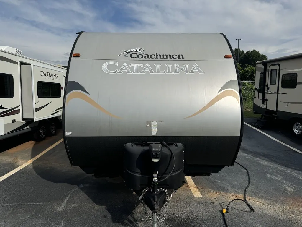 2016 Coachmen Catalina 223FB - Photo 3
