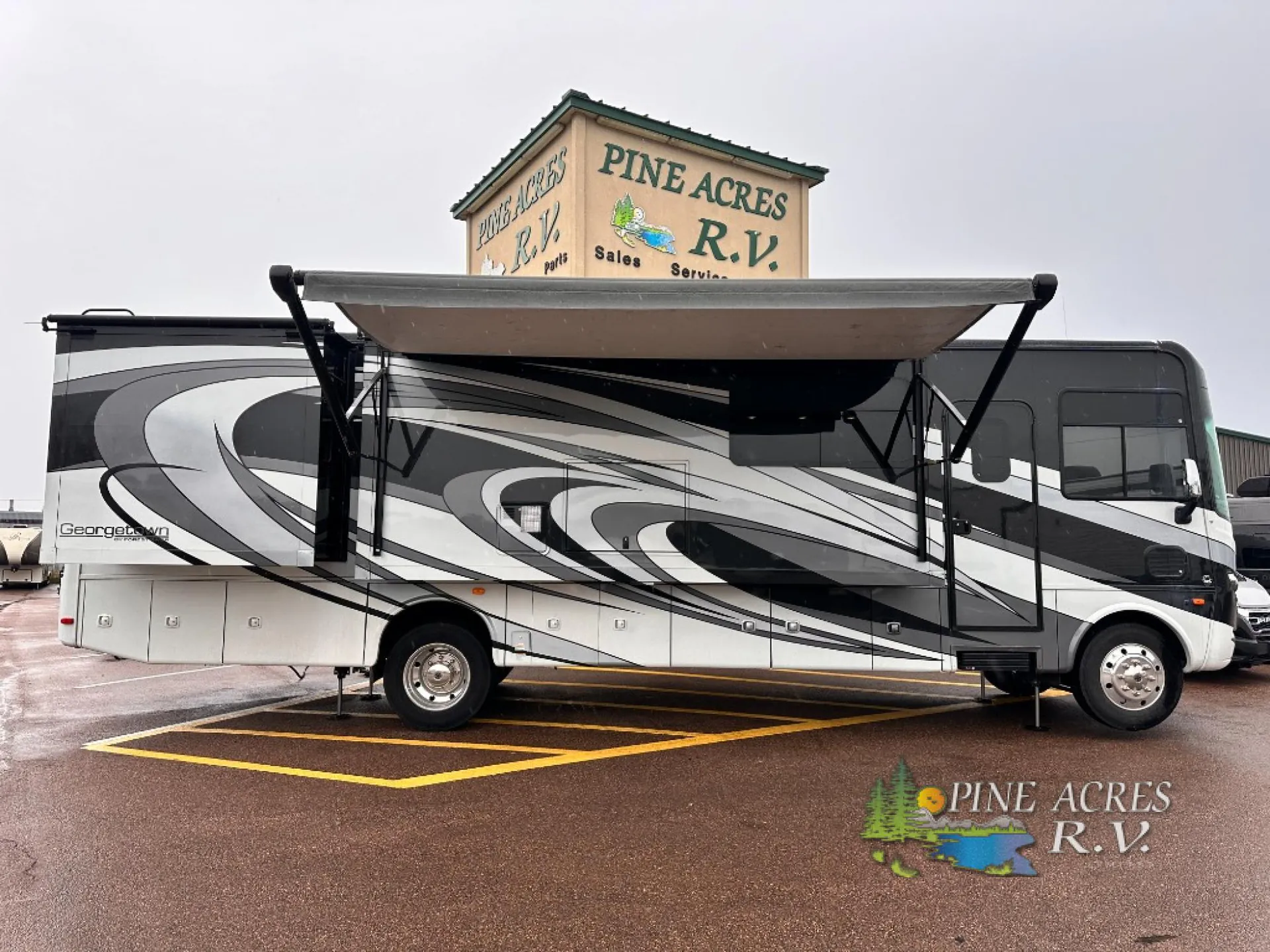 2018 Forest River Georgetown 7 Series GT7 34P7 - Photo 4