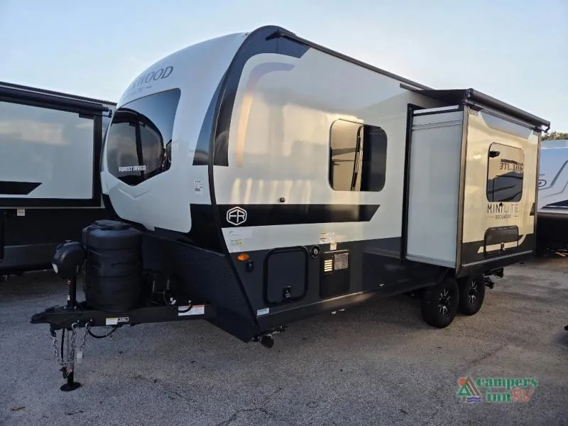 2026 Forest River Rockwood Mini Lite 2109S - Photo 4