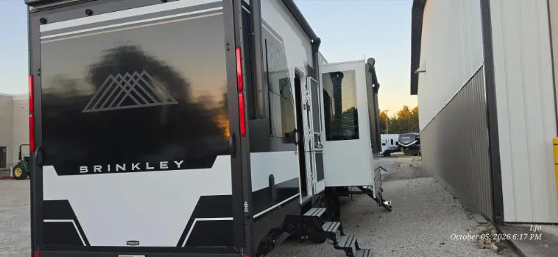 2025 Brinkley Model G 3500, Photos photo 7