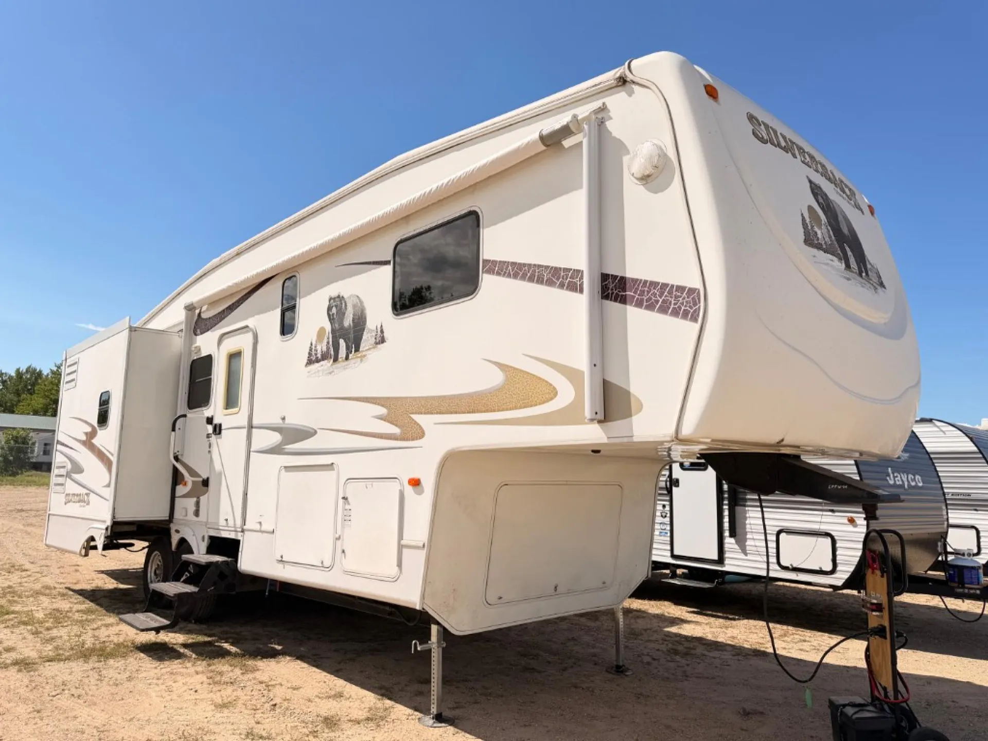2008 Forest River Cedar Creek Silverback 30LSTS