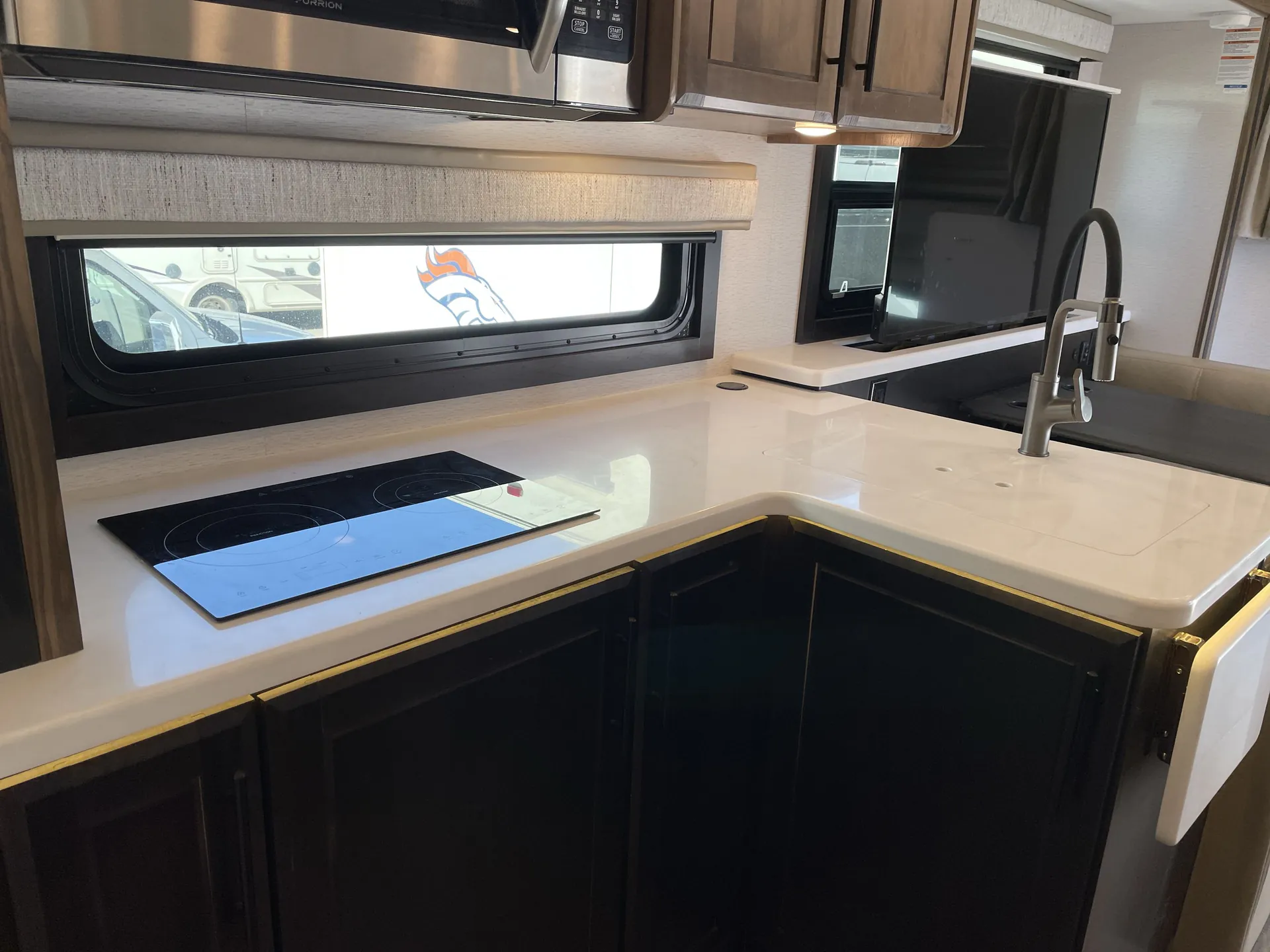 2023 Jayco Seneca Xt 32U - Photo 3