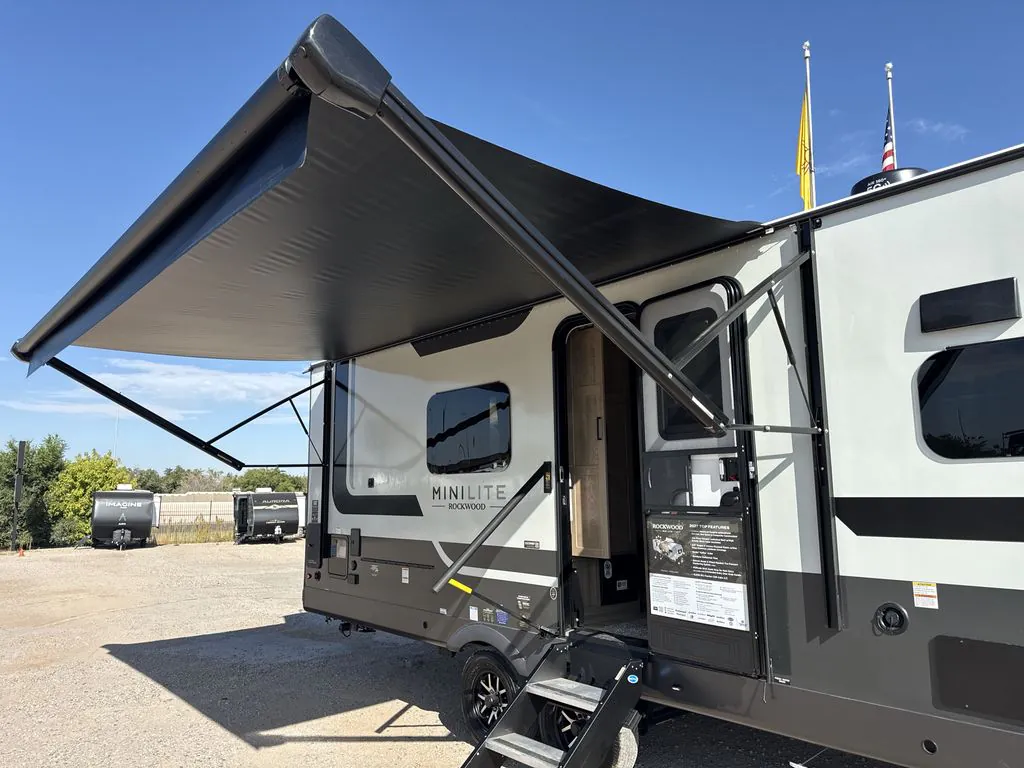 2027 Forest River Rockwood Mini Lite 2523MBR - Photo 4