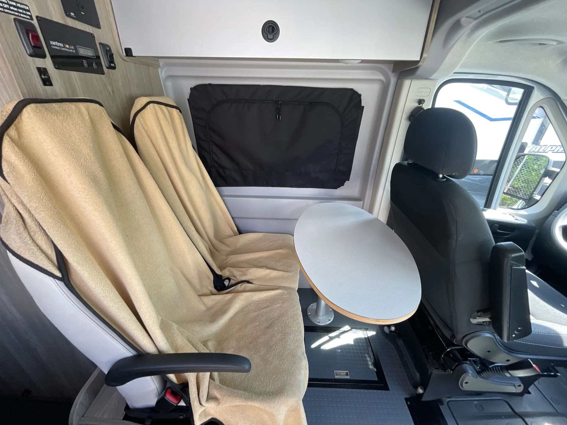 2022 Winnebago Solis 59P — living area main