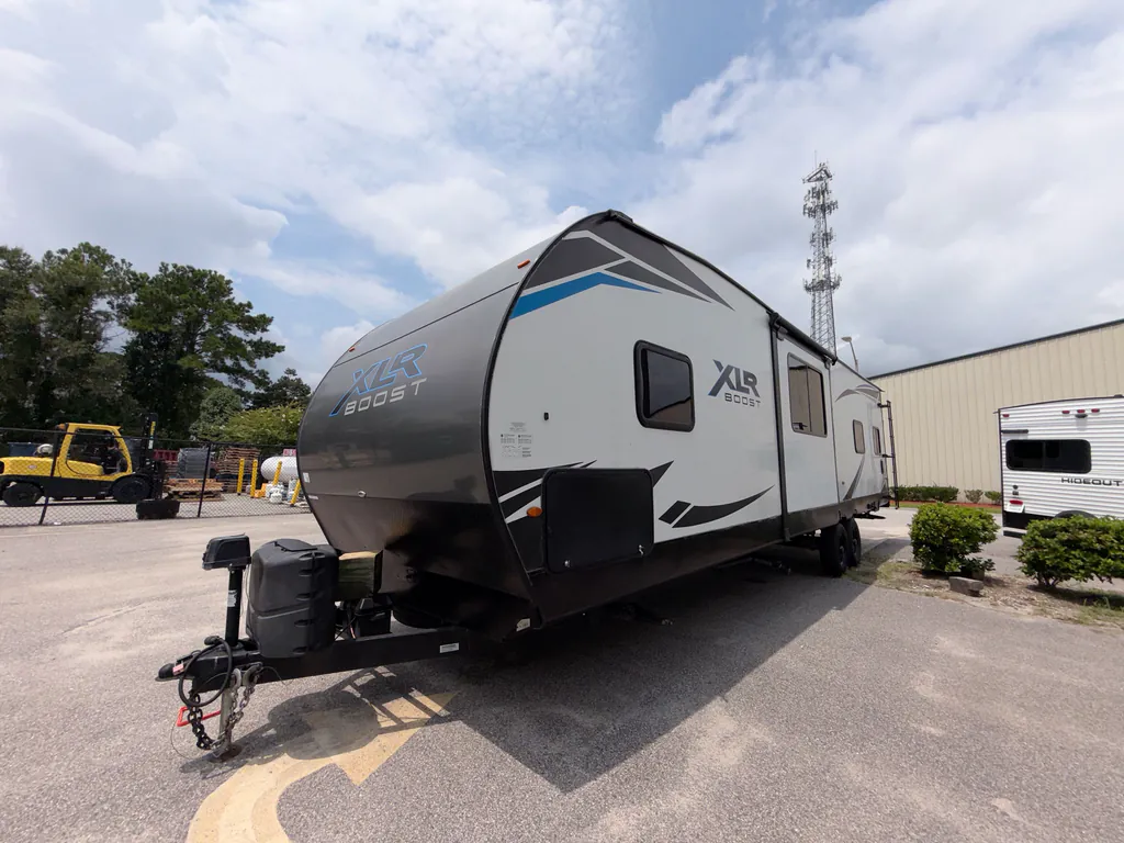 2022 Forest River XLR Boost 31QB, Photos photo 6