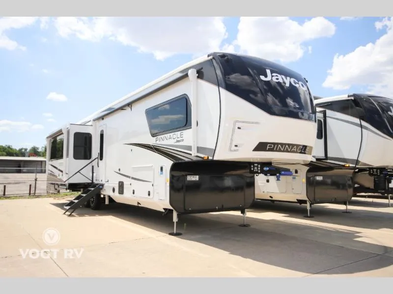 2027 Jayco Pinnacle 38SSWS - Photo 2