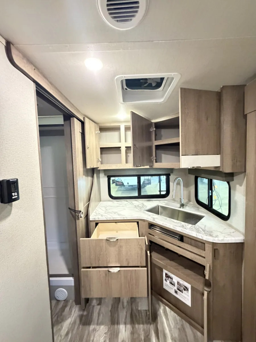 2021 Grand Design Imagine XLS 22MLE, Photos photo 26