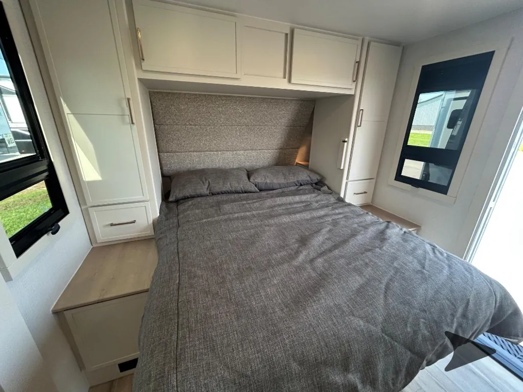 2026 Brinkley Model Ix 20X, Photos photo 44
