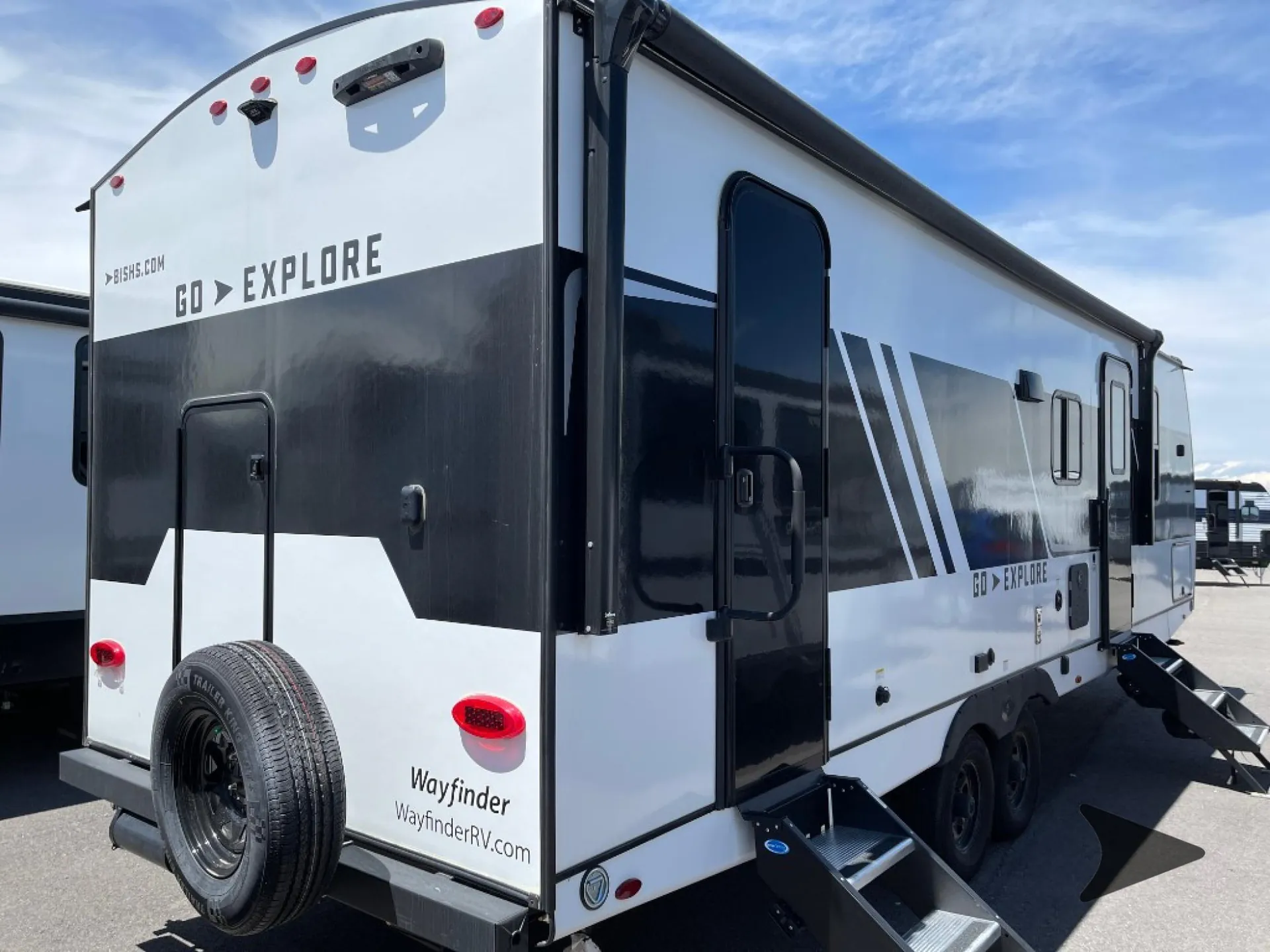 2025 Wayfinder RV GO EXPLORE X252 - Photo 3