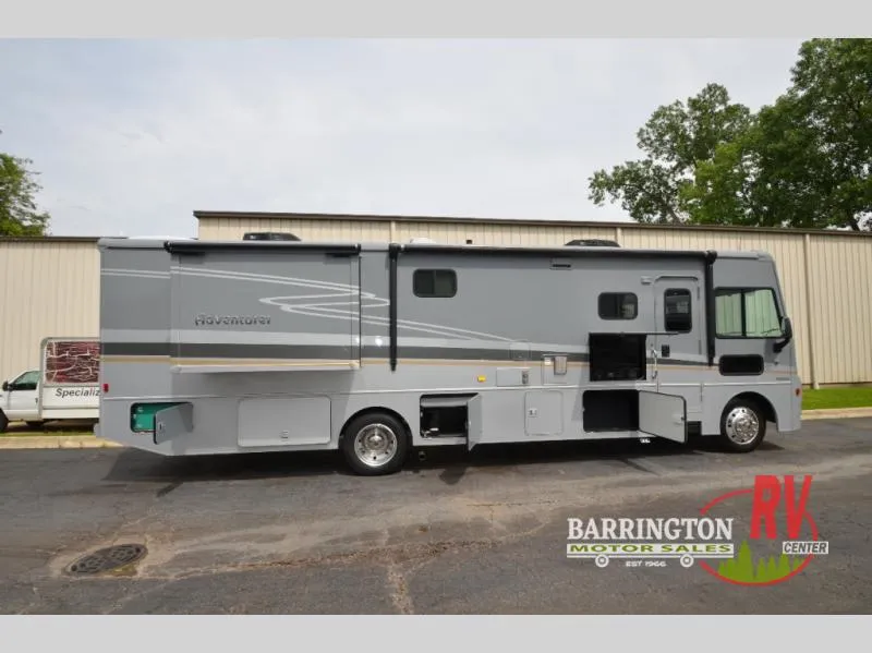 2021 Winnebago Adventurer 35F - Photo 3