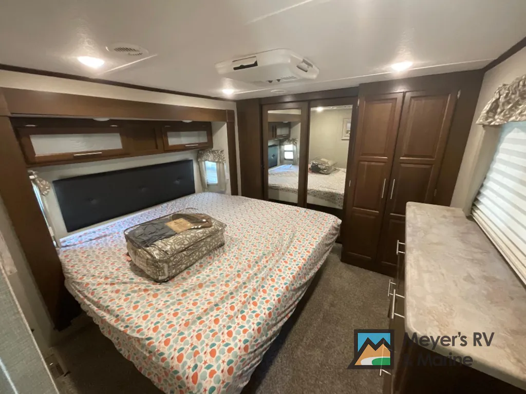 2018 Forest River Wildcat 34WB, Photos photo 31